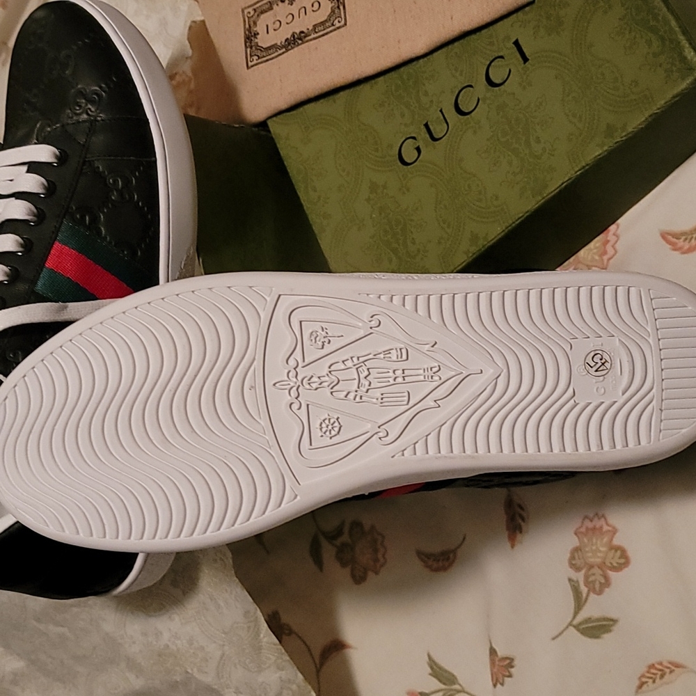 Shoes 👞 👟 - Picture 4 of 8